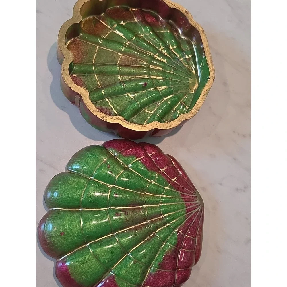 Handmade Resin Clamshell Storage Boxes Trinket Decoration Gift.  1016